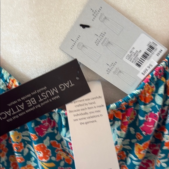 Floral Maxi Dress - Picture 6 of 8